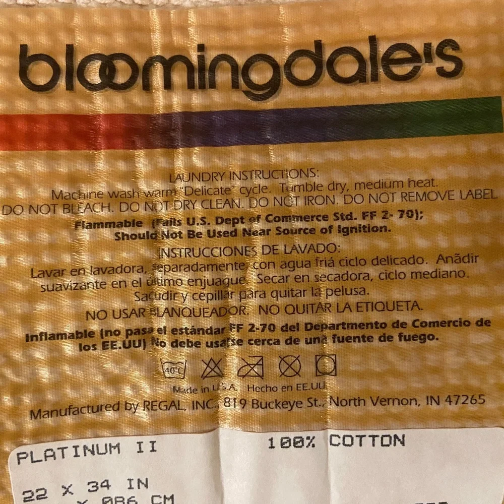 Bloomingdale’s Pink 100% Cotton Bath Rug; 22” x 34”; Very Soft; NWT